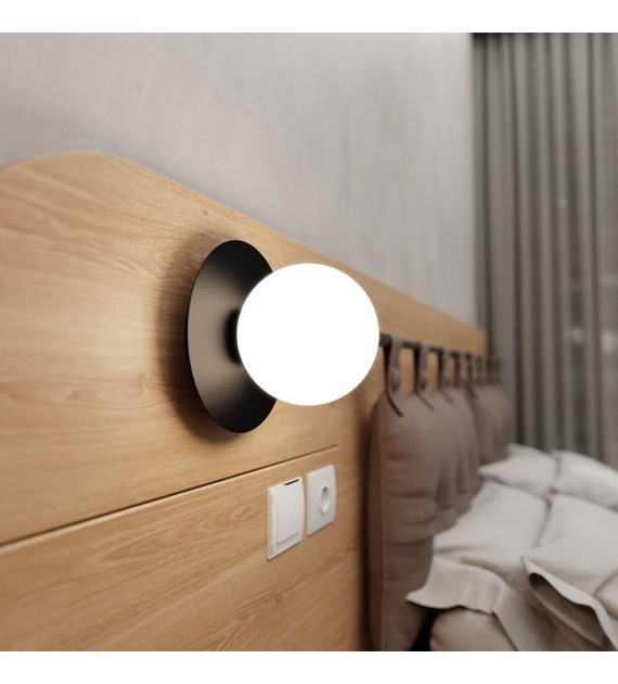 Applique murale design MINERVA K1, opaline noir ou blanc intemporelle MINERVA K1 NOIR