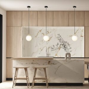 ROYAL 1 BL" reste le même en français, car il s'agit probablement d'un nom de produit ou d'une référence spécifique qui ne nécessite pas de traduction